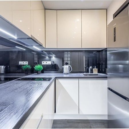 Cozy Quiet Apartment With A Balcony Budapest Ngoại thất bức ảnh