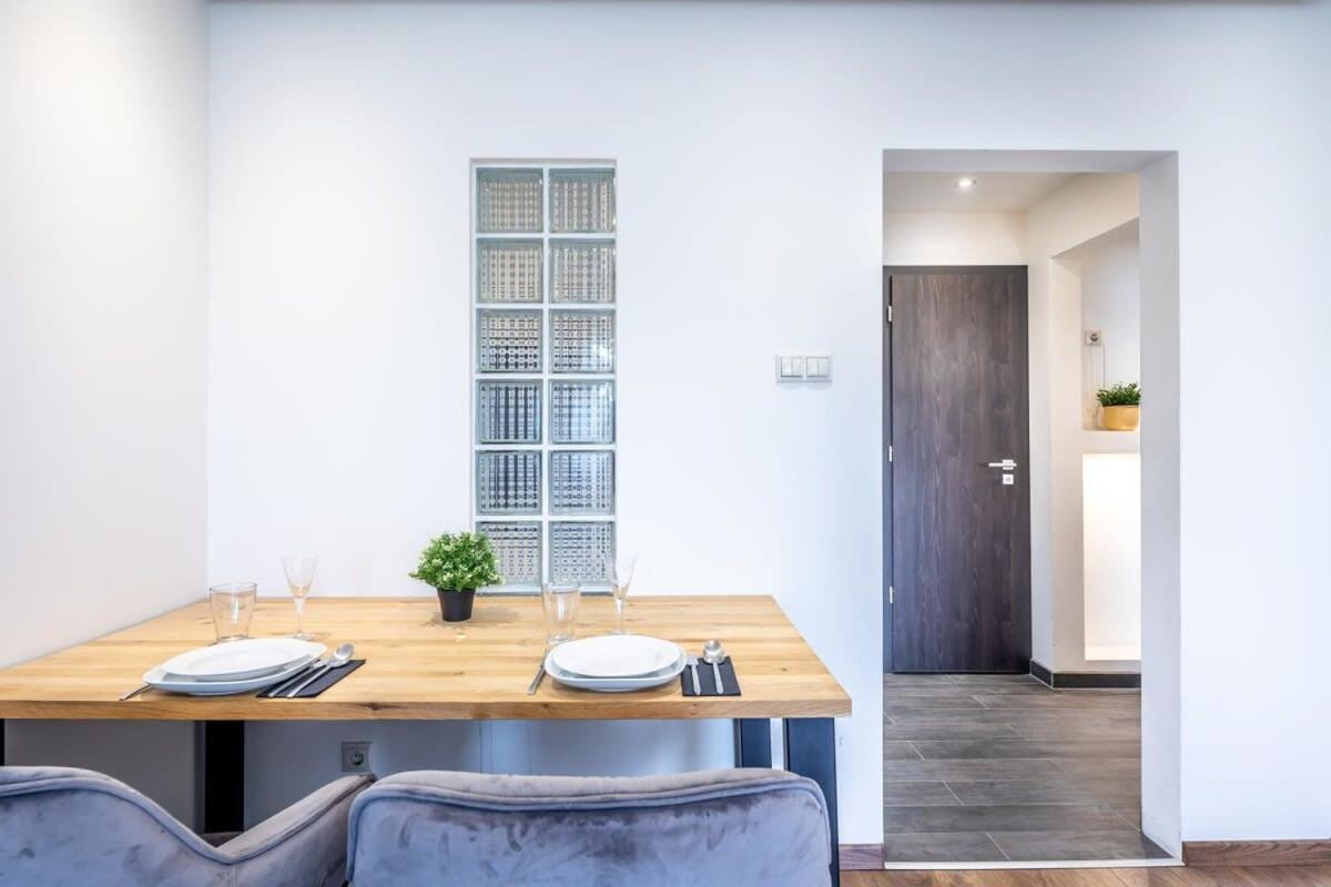 Cozy Quiet Apartment With A Balcony Budapest Ngoại thất bức ảnh