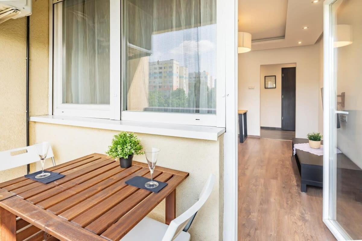 Cozy Quiet Apartment With A Balcony Budapest Ngoại thất bức ảnh